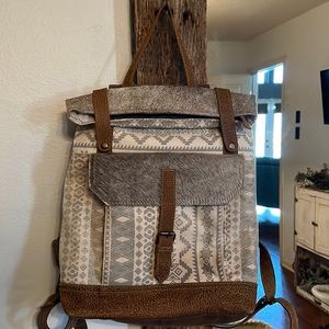 Myra backpack